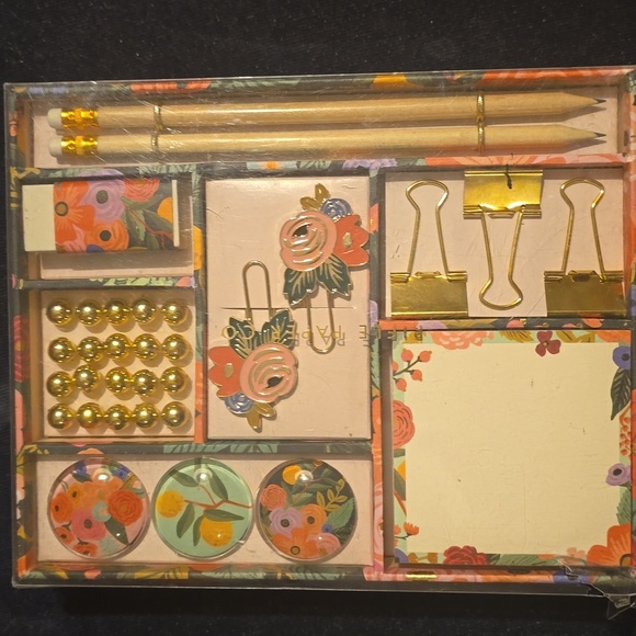 ♥️BUY 2 GET 1 FREE  Paper Source Garden Party Office Kit, Retail $36.00 USD - Picture 9 of 9